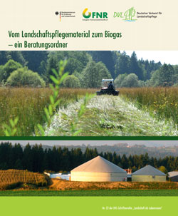 Titelbild des Buches mit einer Biogasanlage.