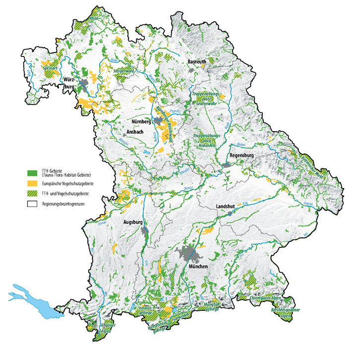 Eine gezeichnete Karte zeigt die FFH- und Vogelschutzgebiete in Bayern.